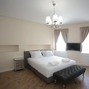 3* Bed & Breakfast Suites Guest House